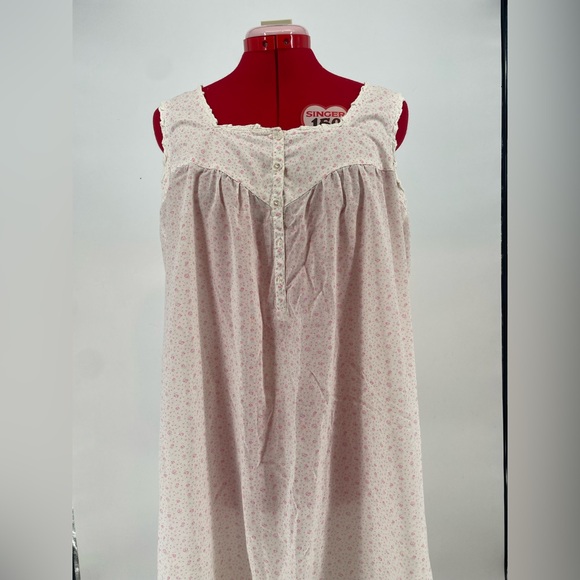 Cottagecore Dainty Rose Floral Babydoll Nightgown With Ruffle Hem - Picture 3 of 12